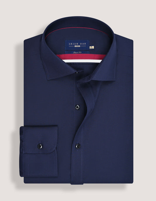 Chemise habillée en coton bleu marine facile à repasser