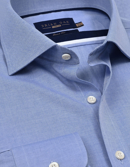 Chemise bleu clair facile à repasser
